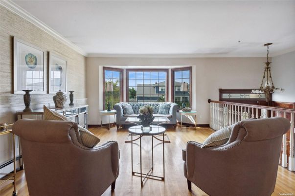 Interior, Living room, Pendant Lights, Wood Texture Flooring