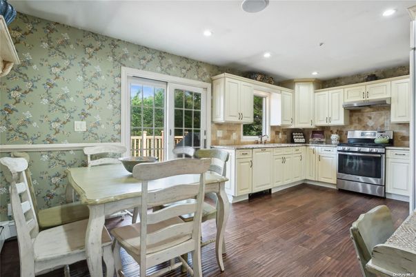 Dining room, Interior, Kitchen, Recessed Lighting, Stainless Steel Appliances, Wood Texture Flooring