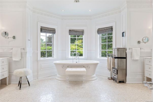 Bathroom, Free Standing Baths, Interior, Recessed Lighting