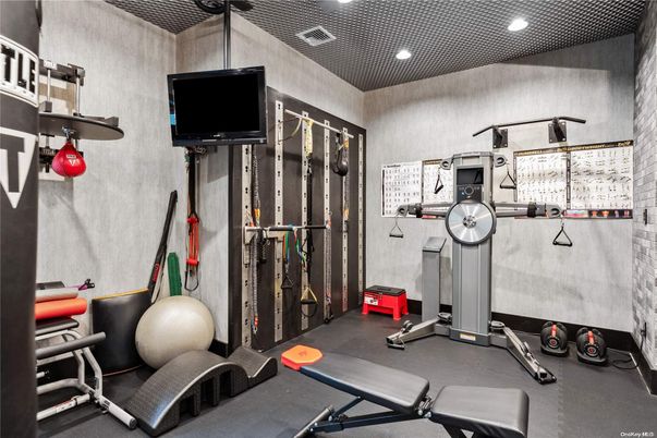 Fitness Equipment, Interior, Recessed Lighting