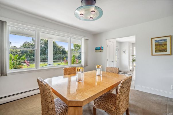 Dining room, Interior