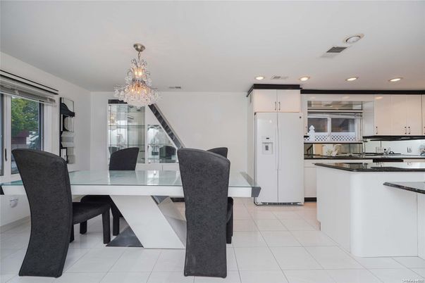 Chandelier, Dining room, Interior, Kitchen, Recessed Lighting