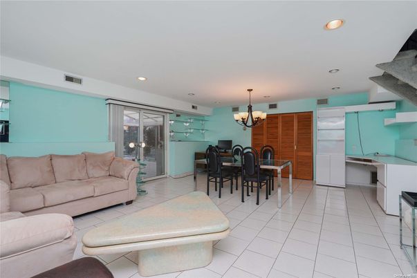 Chandelier, Dining room, Interior, Living room, Recessed Lighting