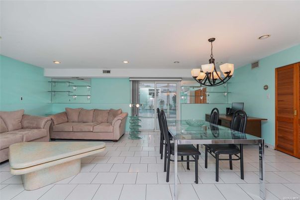 Chandelier, Dining room, Interior, Living room, Recessed Lighting