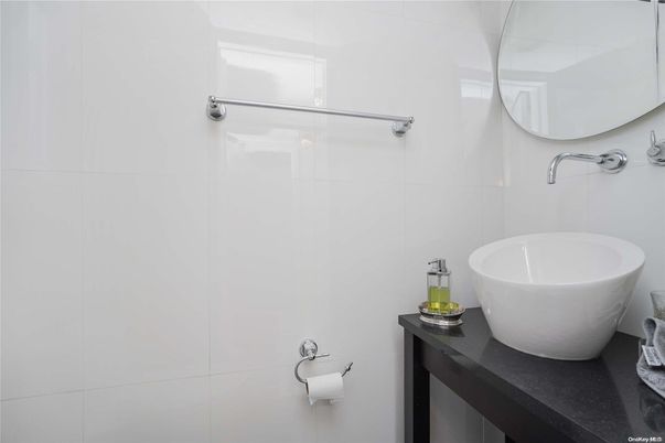 Bathroom, Free Standing Baths, Glass Shower, Interior
