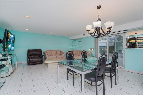 Chandelier, Dining room, Interior, Living room, Recessed Lighting