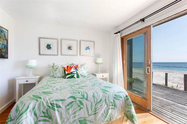 Bedroom, Interior, Water, Wood Texture Flooring