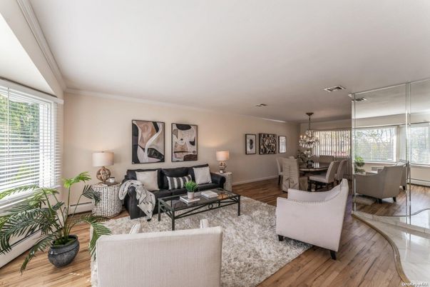 Chandelier, Dining room, Interior, Living room, Wood Texture Flooring