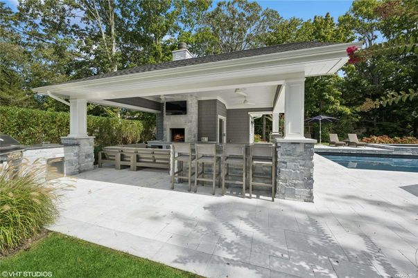 Exterior, Fireplace, Pool
