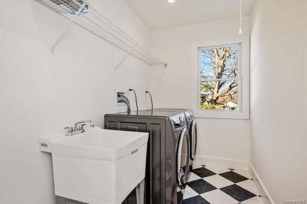 Interior, Recessed Lighting, Washer