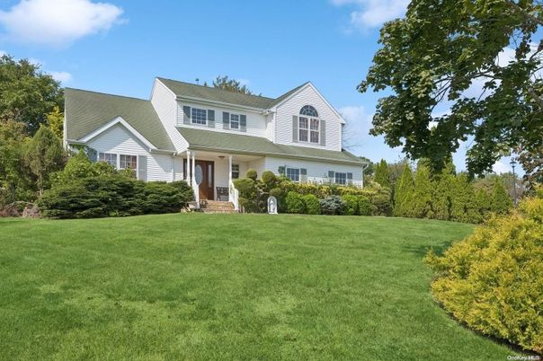 Backyard, Exterior, Facade, Farmhouse
