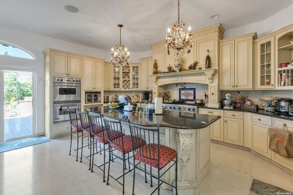 Chandelier, Interior, Kitchen, Recessed Lighting, Stainless Steel Appliances