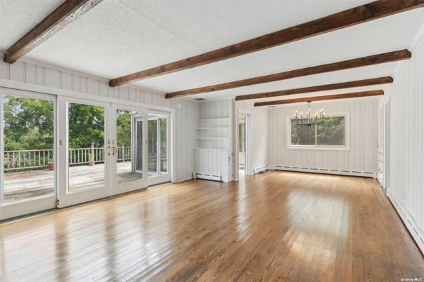 Empty room, Interior, Pendant Lights, Wooden Beams, Wood Texture Flooring