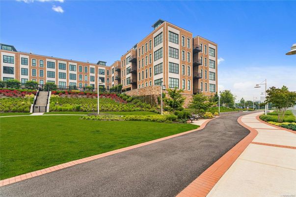 Exterior, Facade, Condo Building