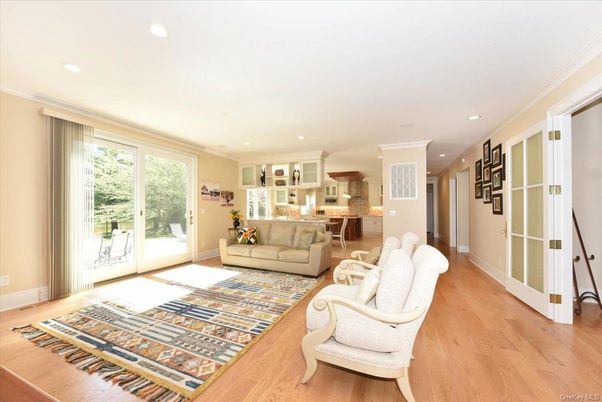 Interior, Kitchen, Living room, Recessed Lighting, Wood Texture Flooring