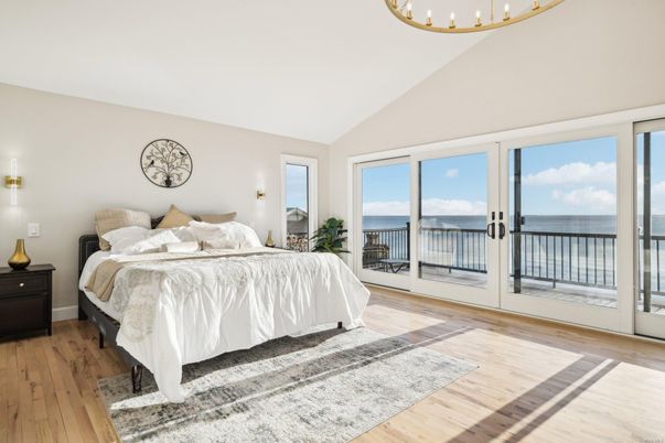 Bedroom, Interior, Water, Wood Texture Flooring