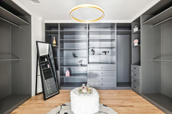 Interior, Pendant Lights, Walk-in Closets, Wood Texture Flooring