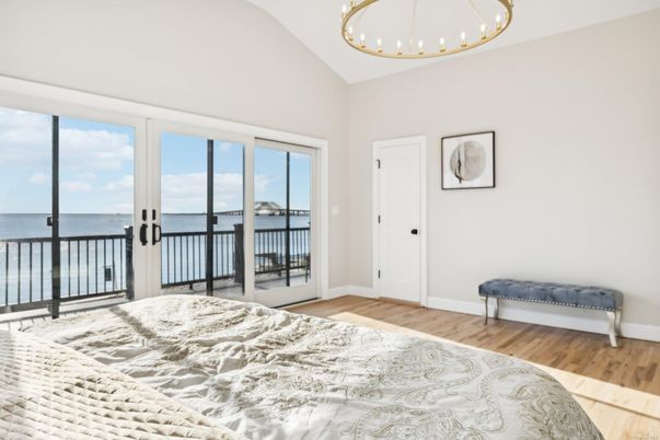 Bedroom, Interior, Pendant Lights, Water, Wood Texture Flooring