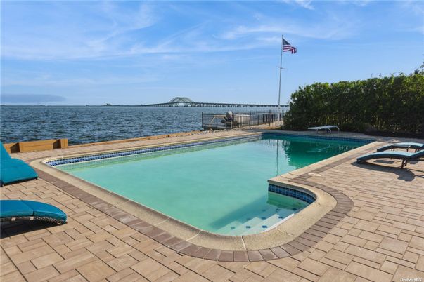 Exterior, Lake, Pool, Water