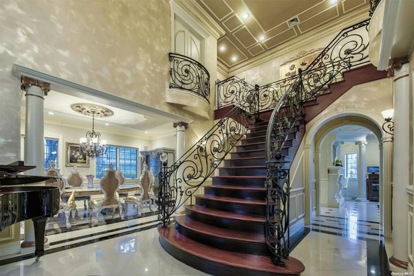 Chandelier, Interior, Piano, Recessed Lighting