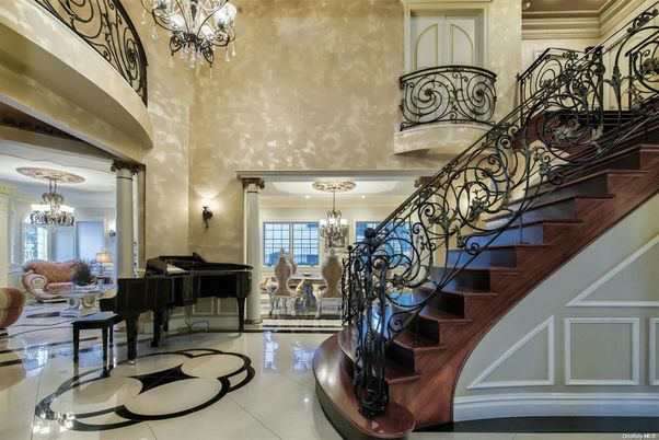 Chandelier, Interior, Piano
