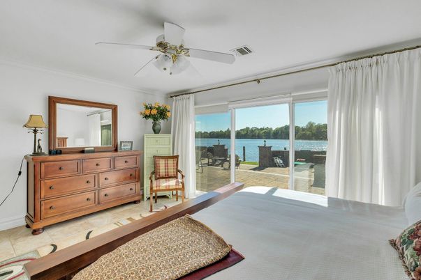 Bedroom, Interior, Water