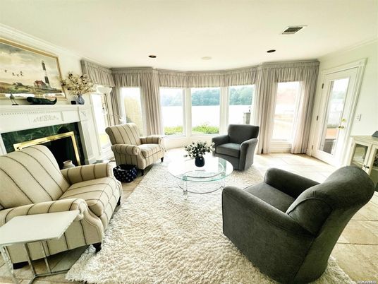 Fireplace, Interior, Living room
