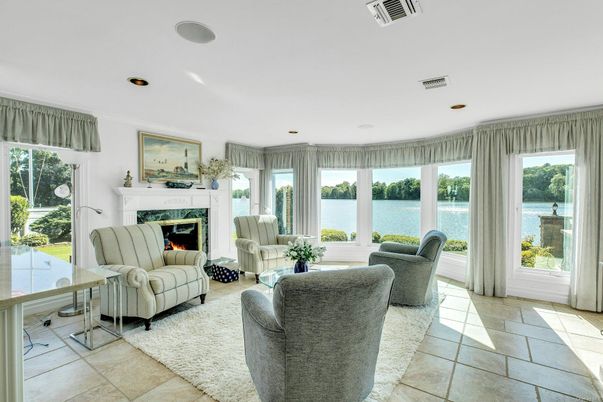 Fireplace, Interior, Living room, Recessed Lighting, Water