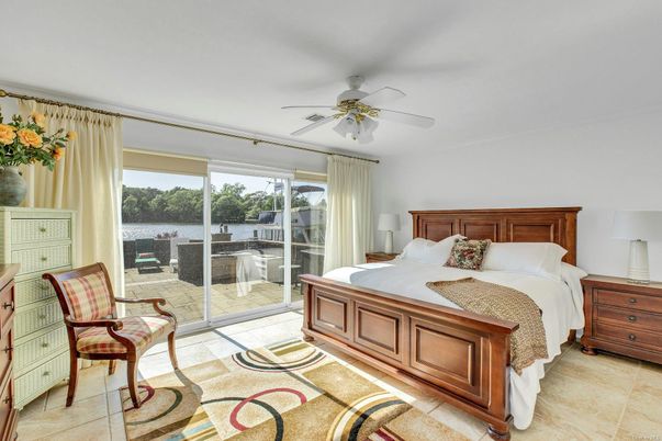 Bedroom, Interior, Water