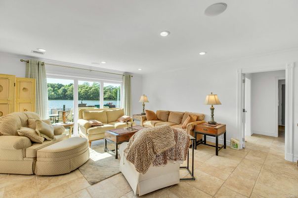 Interior, Living room, Recessed Lighting, Water