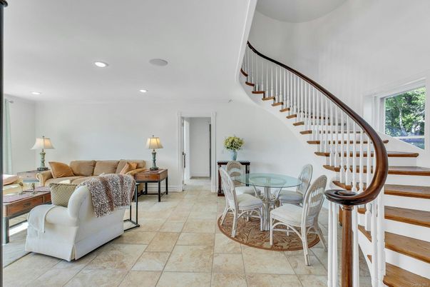 Dining room, Interior, Living room, Recessed Lighting