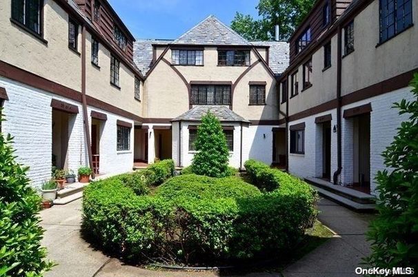 Exterior, Facade, Brick Facade, Tudor Revival