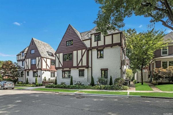 Exterior, Facade, Tudor Revival