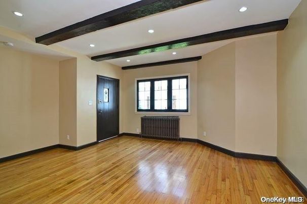 Empty room, Interior, Recessed Lighting, Wooden Beams, Wood Texture Flooring