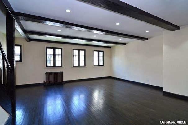 Empty room, Interior, Recessed Lighting, Wooden Beams, Wood Texture Flooring