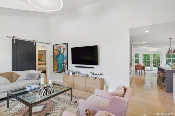 Dining room, Interior, Living room, Pendant Lights, Recessed Lighting, Wood Texture Flooring