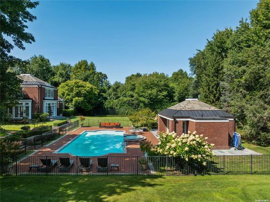 Backyard, Exterior, Pool