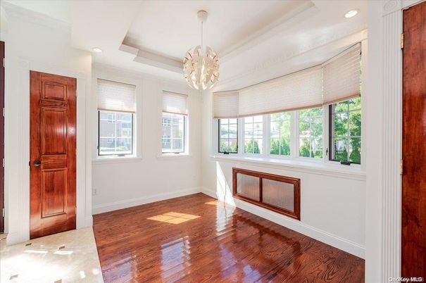 Interior, Pendant Lights, Recessed Lighting, Wood Texture Flooring