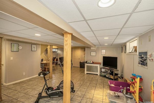 Fitness Equipment, Interior, Recessed Lighting