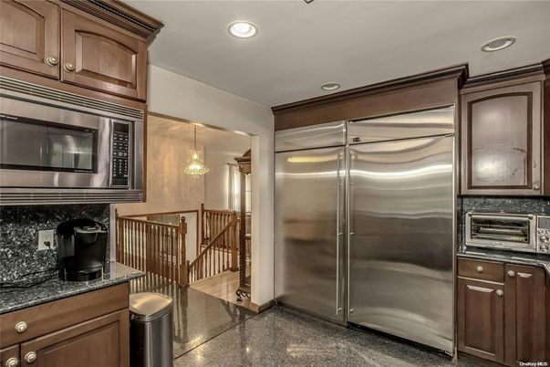 Chandelier, Interior, Kitchen, Recessed Lighting, Stainless Steel Appliances