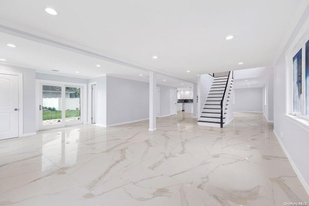 Empty room, Interior, Marble, Recessed Lighting