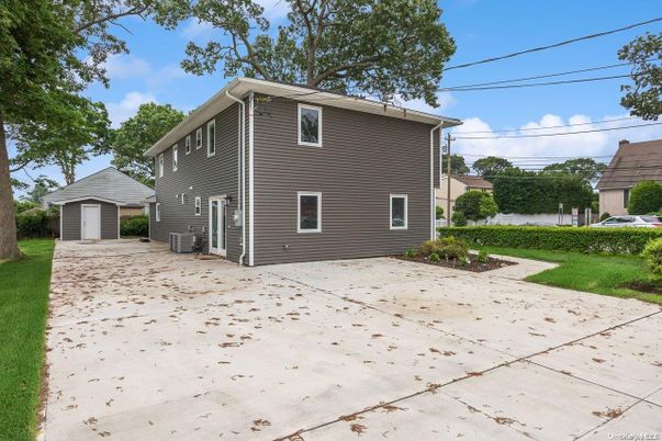 Backyard, Detached Garage, Exterior