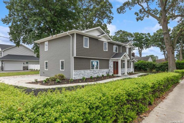 Attached, Backyard, Exterior, Facade, Split Level