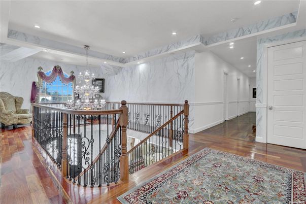 Chandelier, Interior, Marble Walls, Recessed Lighting, Wood Texture Flooring
