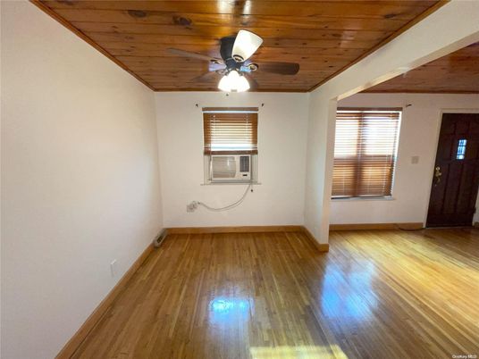 Empty room, Interior, Wooden Ceilings, Wood Texture Flooring