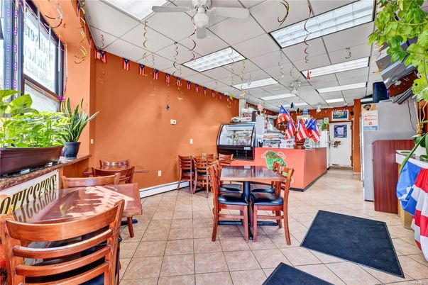 Dining room, Interior