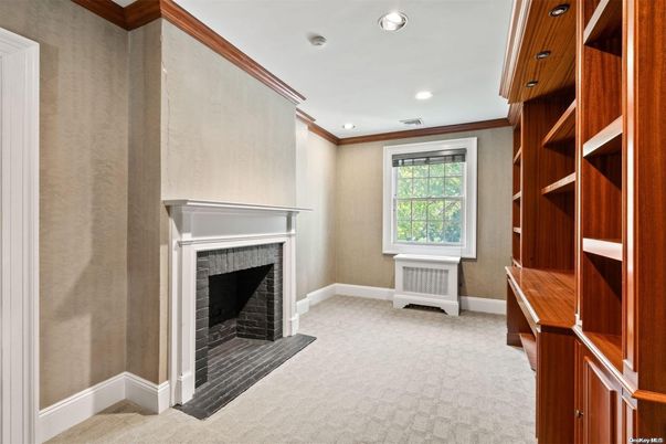 Fireplace, Interior, Recessed Lighting