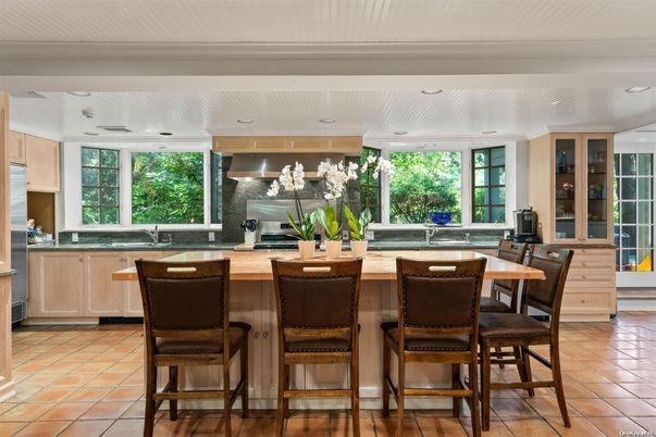 Dining room, Interior, Kitchen, Recessed Lighting, Stainless Steel Appliances