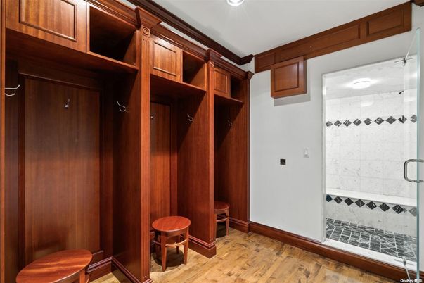 Bathroom, Interior, Recessed Lighting, Wood Texture Flooring