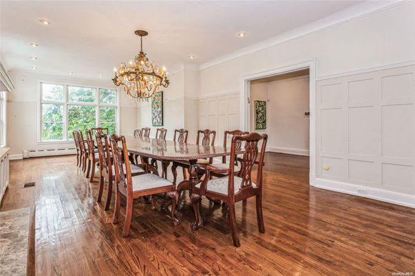 Chandelier, Dining room, Interior, Recessed Lighting, Wood Texture Flooring